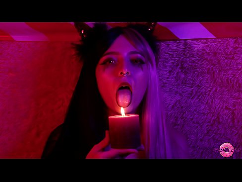 ❤️ Blowjob na-anụ ọkụ n'obi sitere na Sexy Succubus nwere mmezu ọnụ ☑ Ihe na-akpali agụụ mmekọahụ n'ụlọ